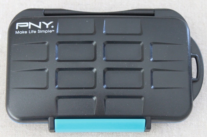 Boitier étanche pour cartes mémoires PNY