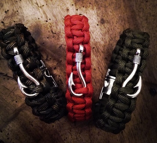 Poudre et embruns - Bracelet hameçon Poudre et embruns - Bracelet hameçon