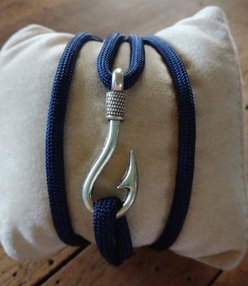 Poudre et embruns - Bracelet hameçon Poudre et embruns - Bracelet hameçon